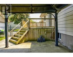 87 LYNNDALE Road - 43
