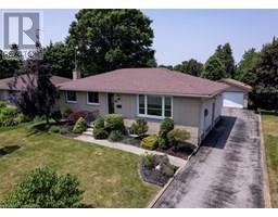 87 LYNNDALE Road - 49