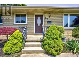 87 LYNNDALE Road - 7