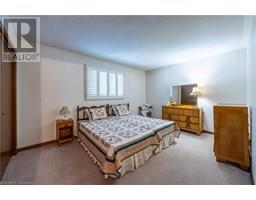 99 LYNNDALE Road - 14