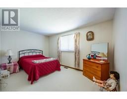 99 LYNNDALE Road - 16