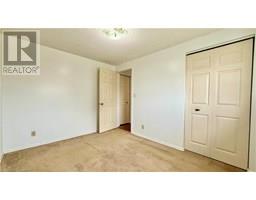 31 AARON Drive - 12