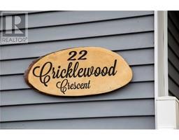 22 CRICKLEWOOD Crescent - 34