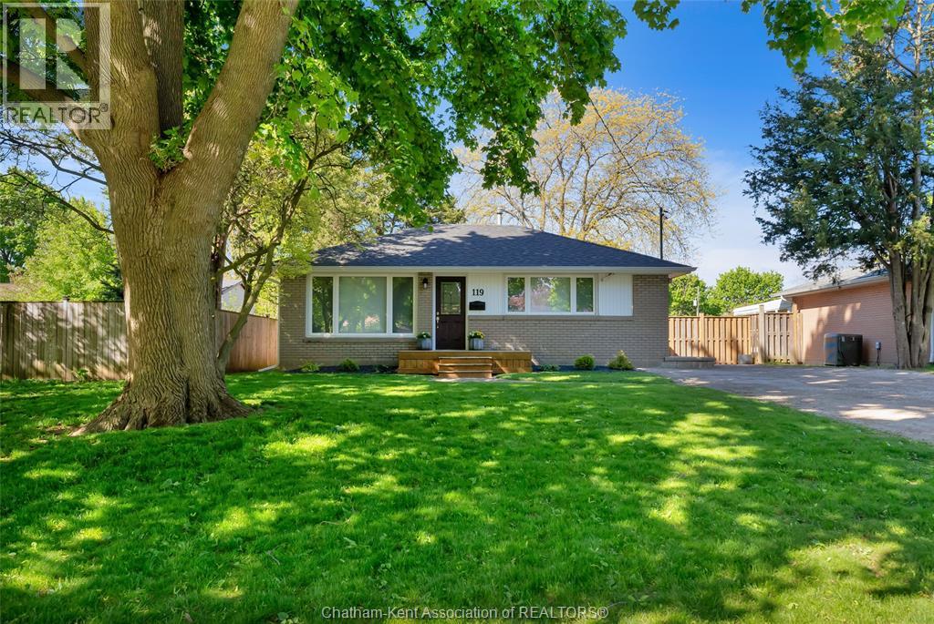 119 Burton AVENUE, Chatham