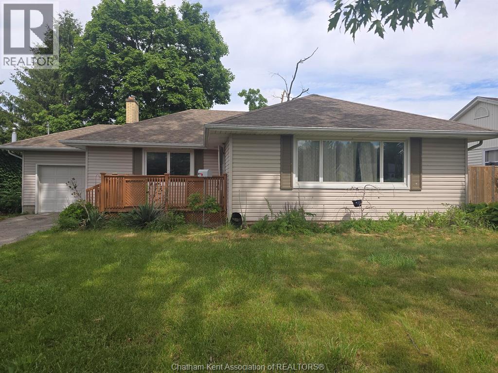 1 GREGORY DRIVE, Chatham
