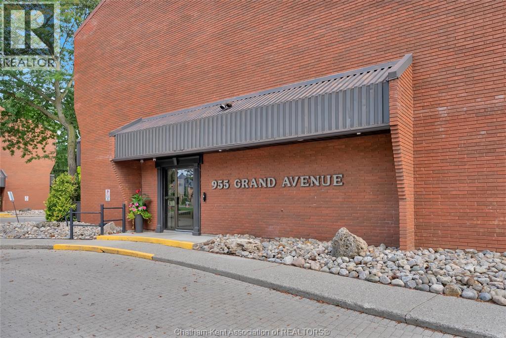 955 GRAND AVENUE West UnitNo. 109, Chatham