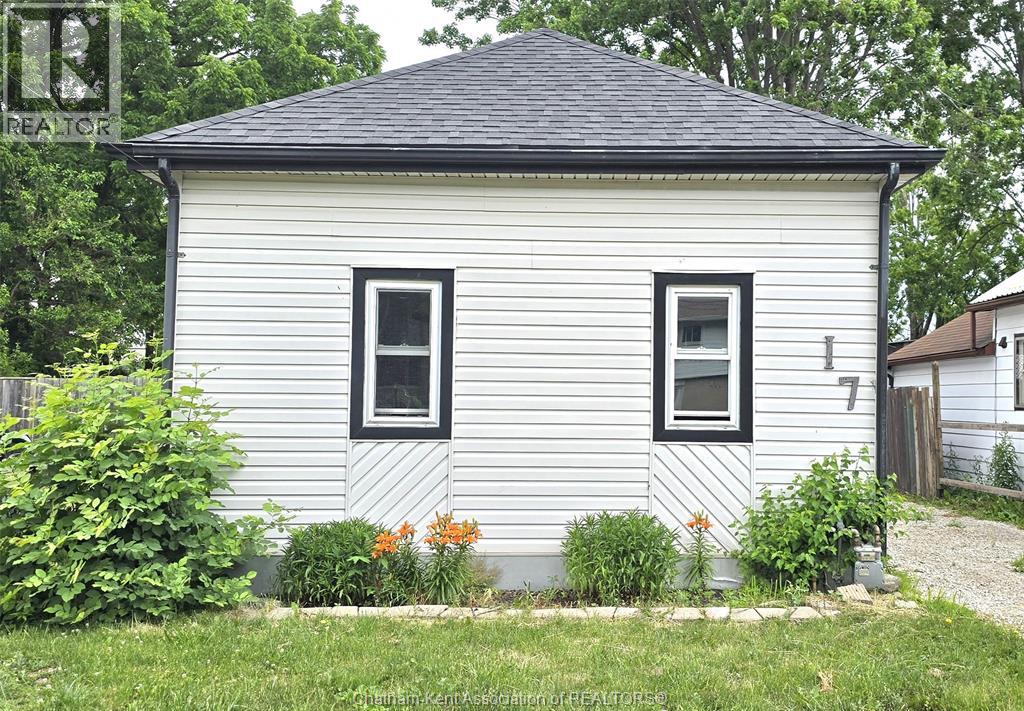 17 Taylor AVENUE, Chatham
