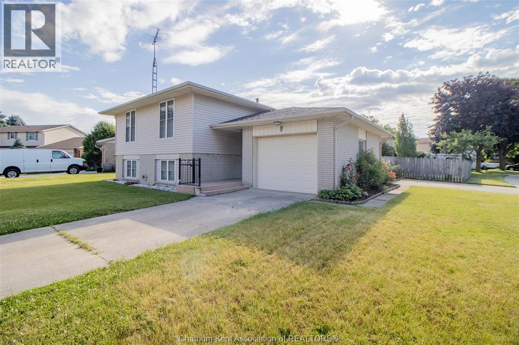 8 Regal PLACE, Chatham