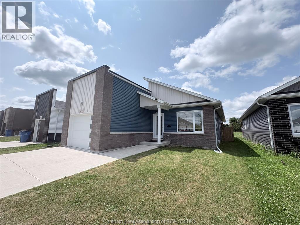 243 MANNING DRIVE, Chatham