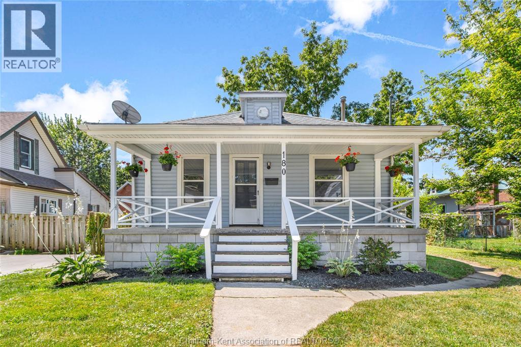 180 RALEIGH STREET, Chatham