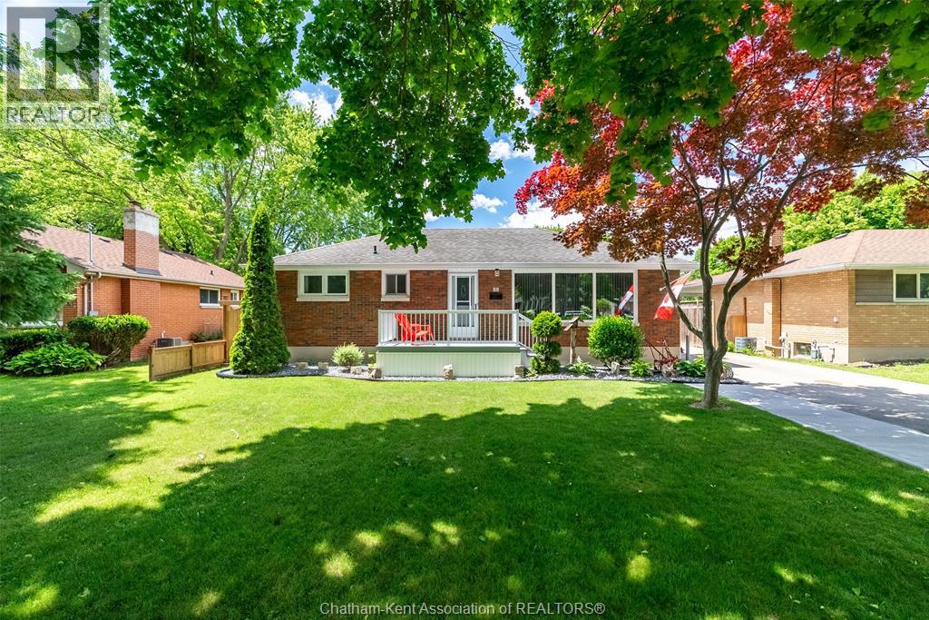 88 DUNVEGAN DRIVE, Chatham