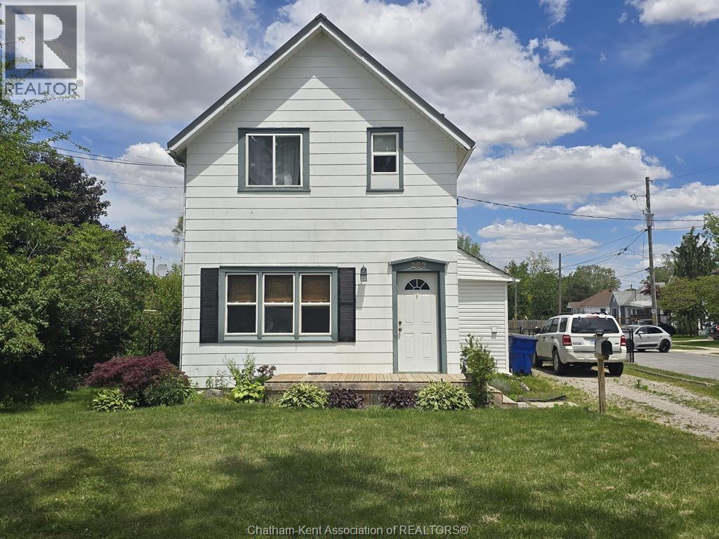 263 DELAWARE AVENUE, Chatham