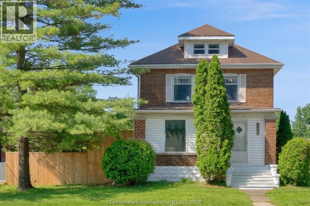 448 Queen STREET, Chatham