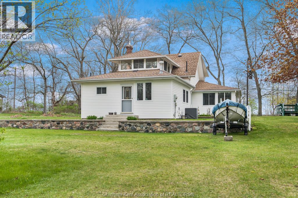 17954 Lakeshore ROAD, Rondeau Park