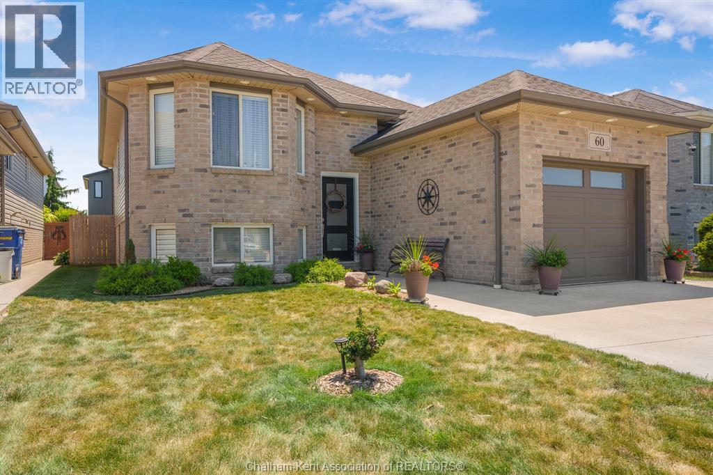 60 Manning DRIVE, Chatham