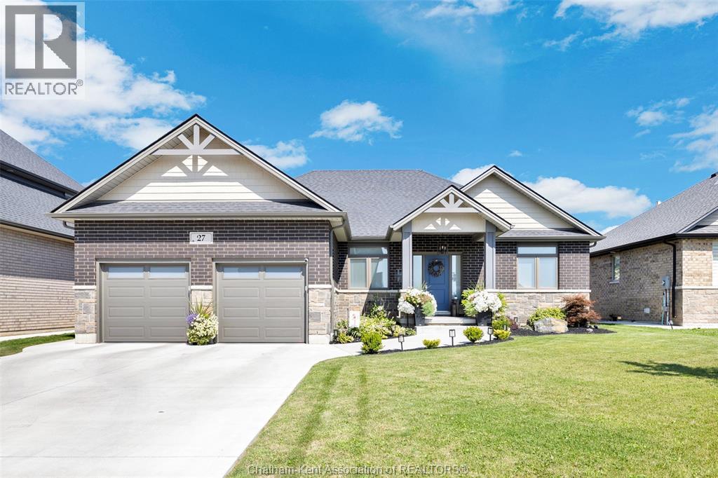 27 TRACY DRIVE, Chatham