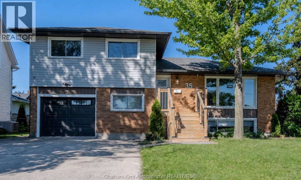 35 Crystal DRIVE, Chatham