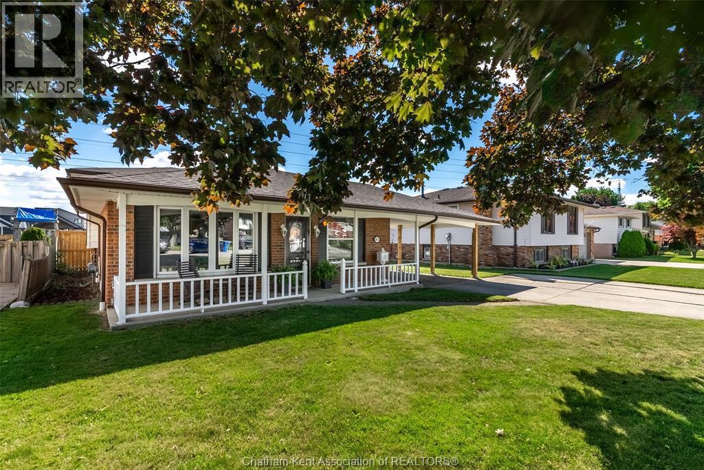 63 Rossini CRESCENT, Chatham