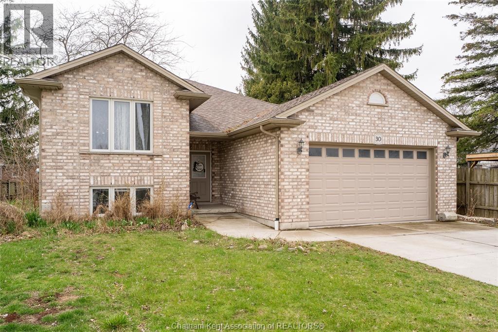 30 St Michael AVENUE, Chatham