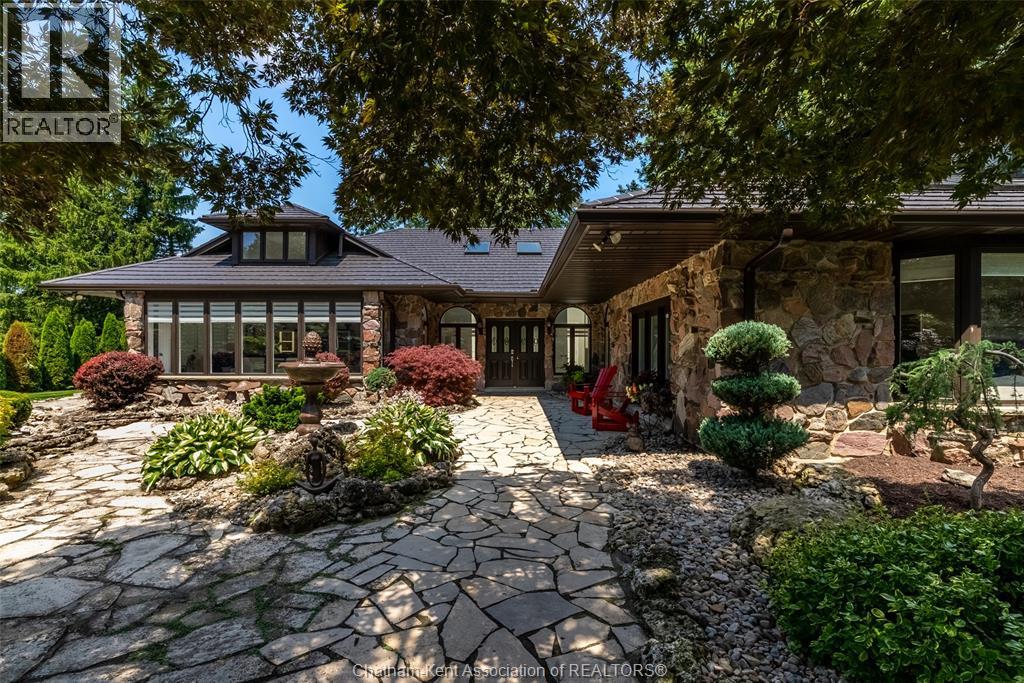 3 Pine Crest ROAD, Chatham