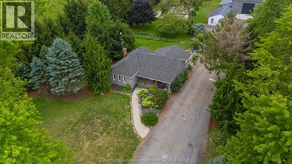 23596 CENTRE Sideroad, Chatham Township