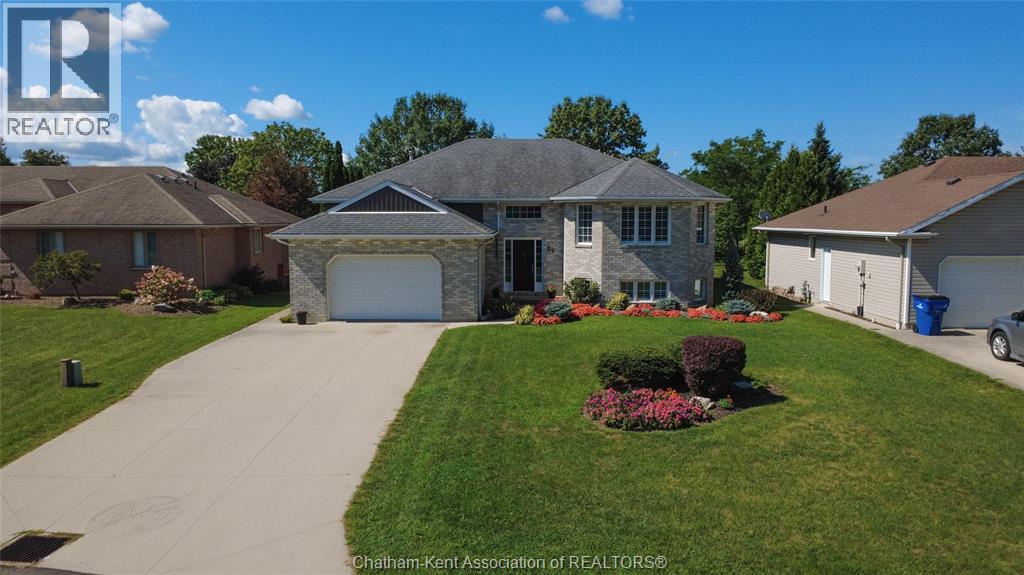 39 MAPLE STREET South, Ridgetown