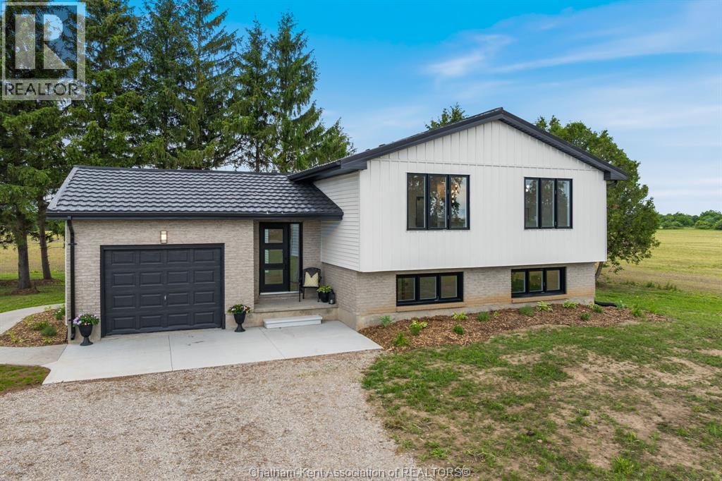 5583 Carriage ROAD, Delaware Town