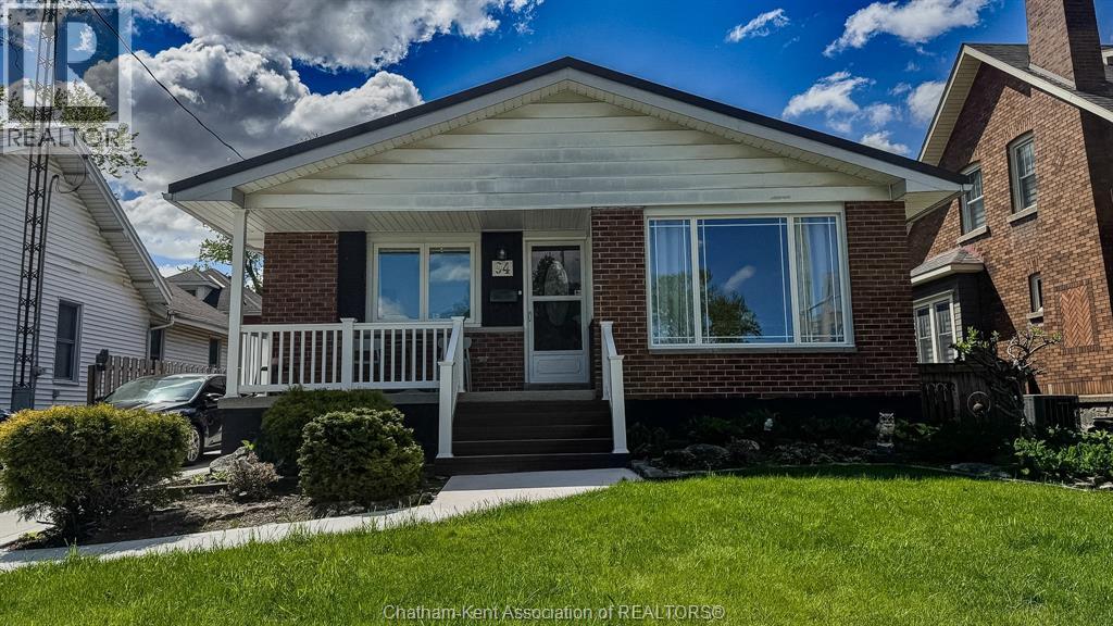 94 Stanley BOULEVARD, Chatham
