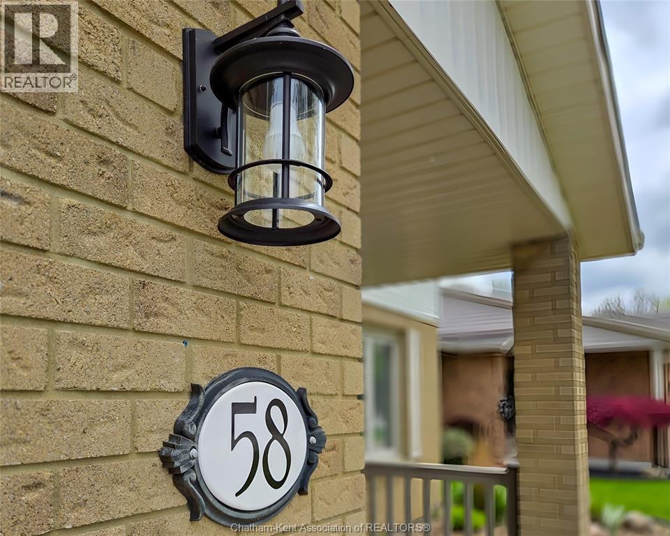 58 HARVEST CRESCENT, Chatham