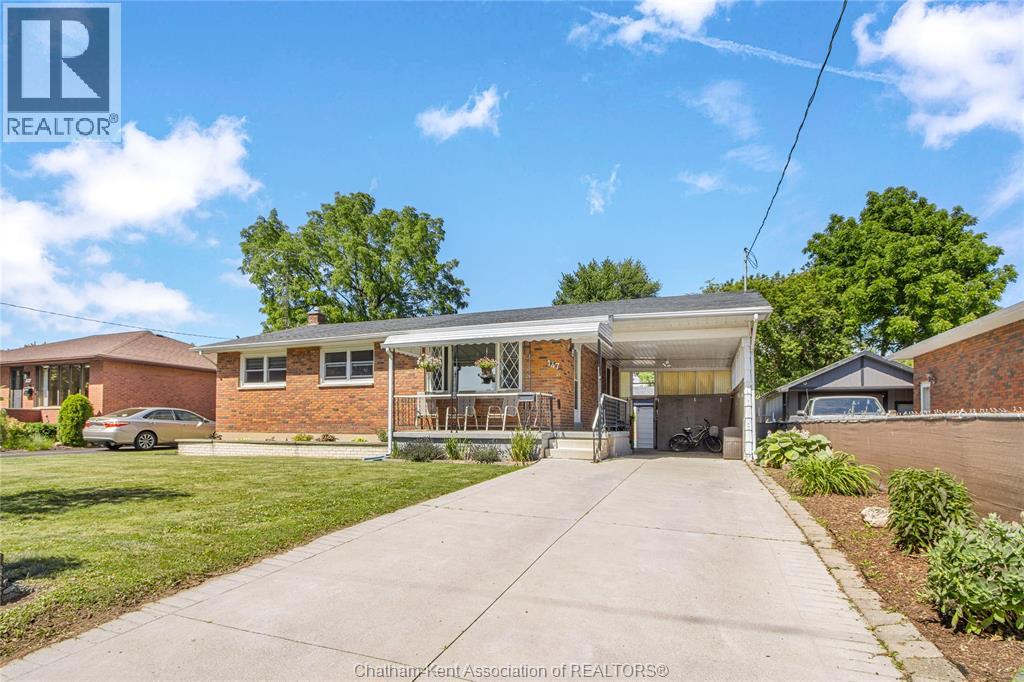 147 COVERDALE STREET, Chatham