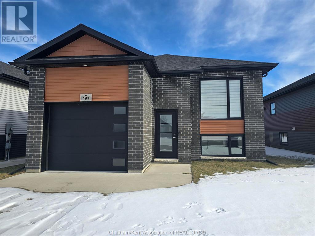 191 MOONSTONE CRESCENT, Chatham