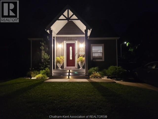 48 tweedsmuir AVENUE East, Chatham