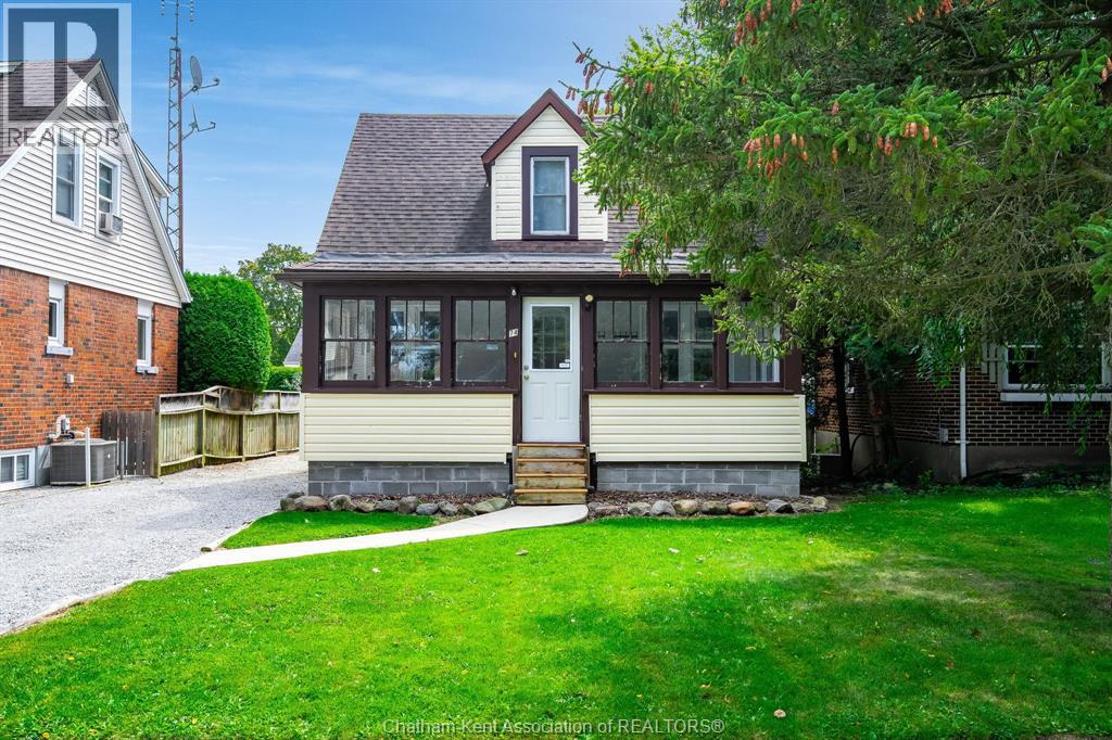 74 Prince Arthur AVENUE, Chatham