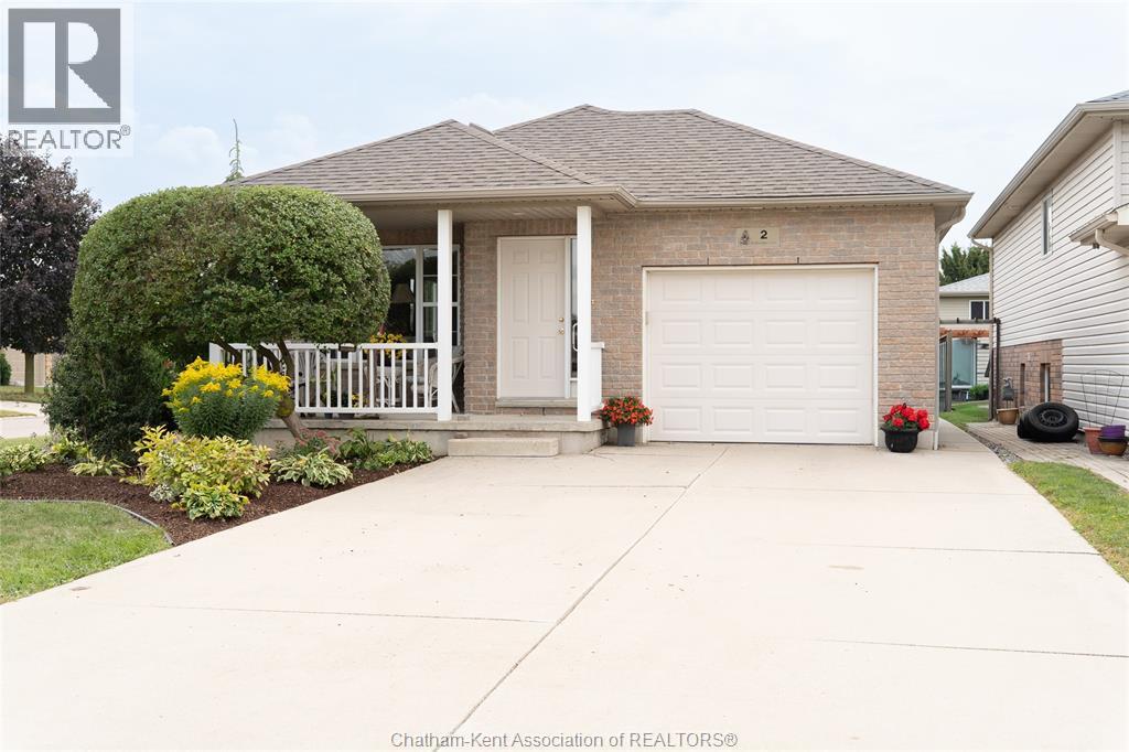 2 Frobisher COURT, Chatham