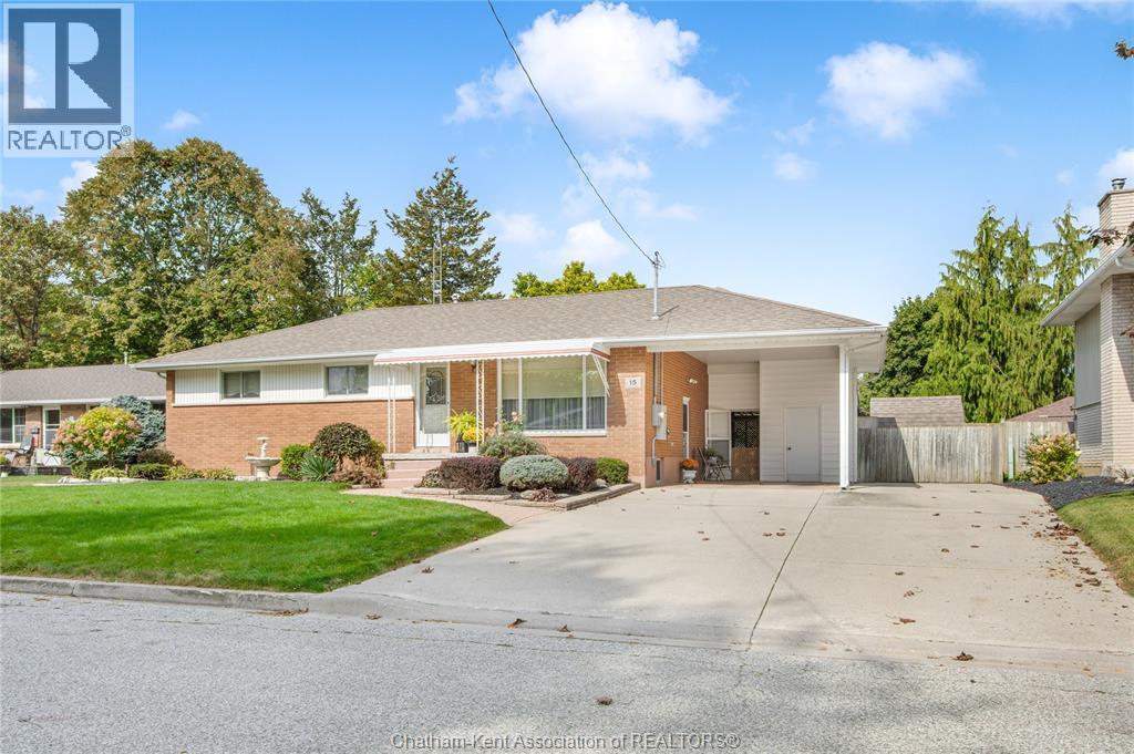 15 ANNE MARIE DRIVE, Chatham