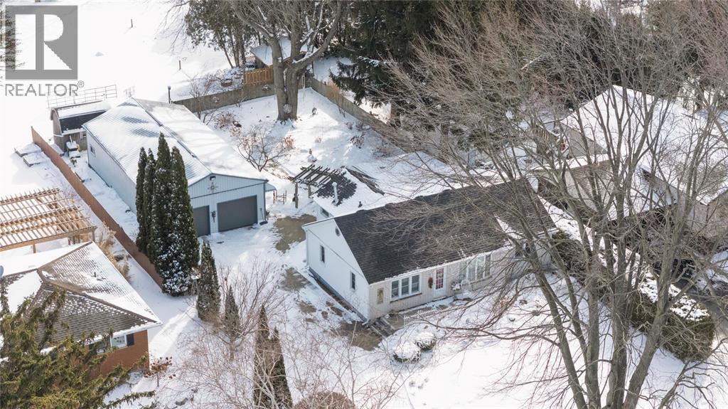 412 GREGORY DRIVE East, Chatham