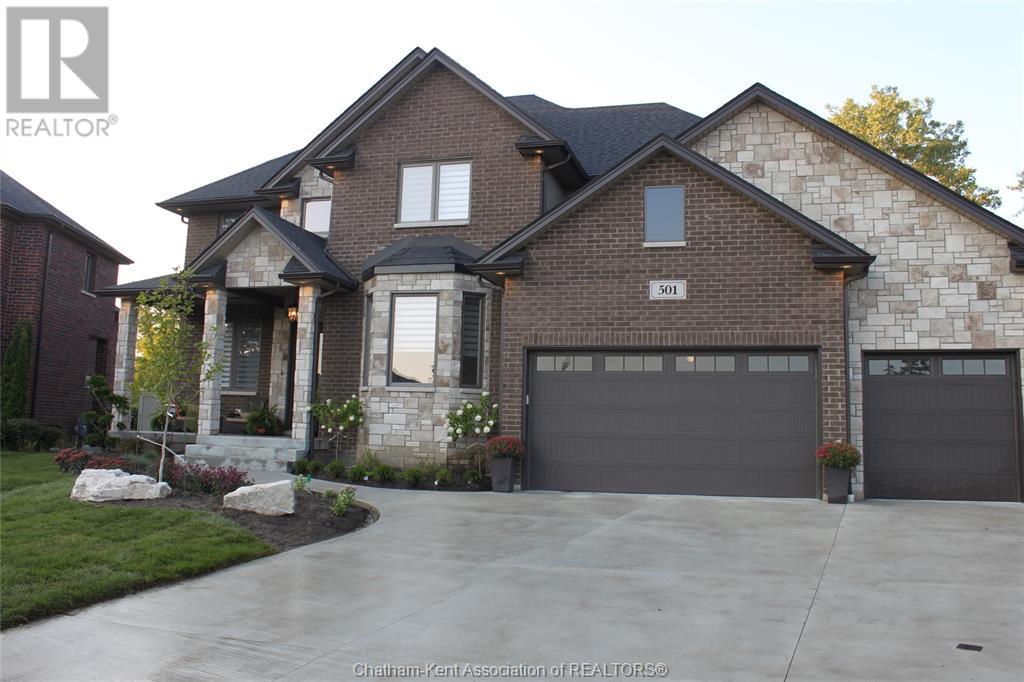 44 BLOOMINGTON WAY, Chatham