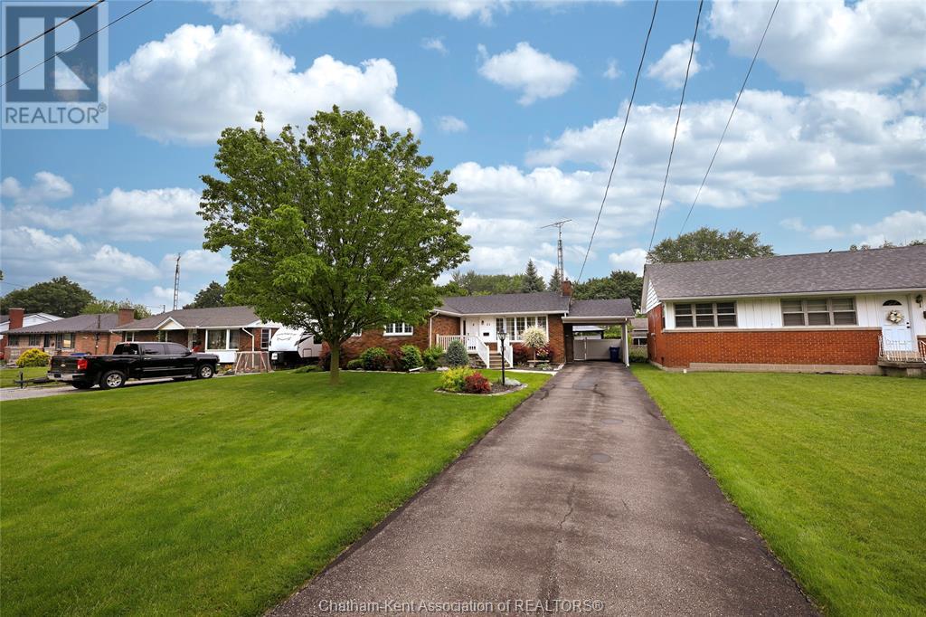21 WINDSOR DRIVE, Chatham