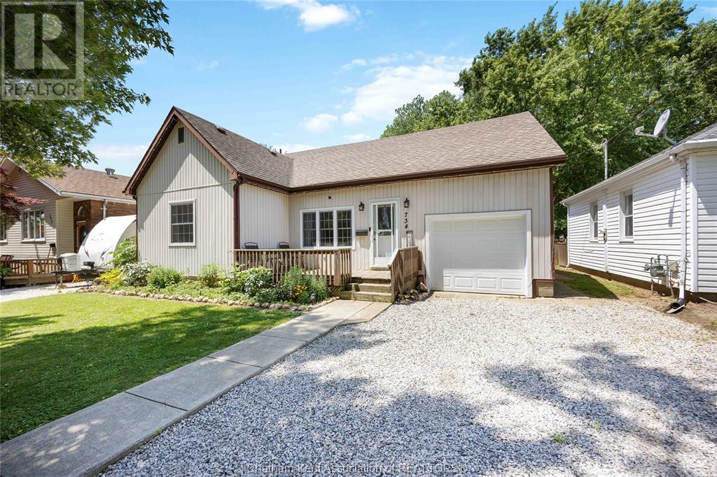 734 Selkirk STREET, Wallaceburg