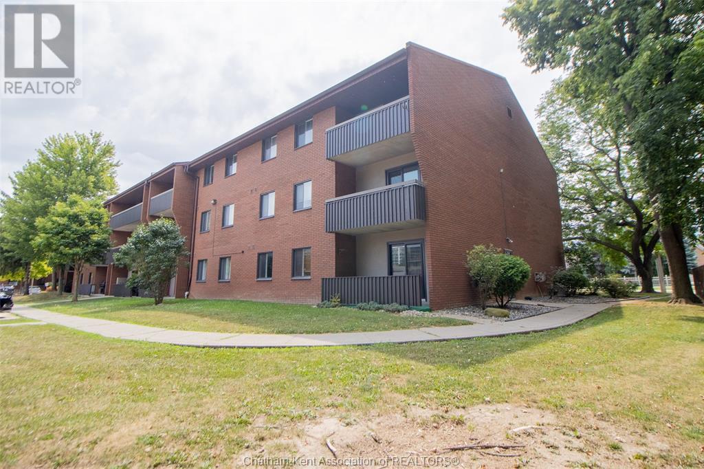 975 GRAND AVENUE West UnitNo. 110, Chatham