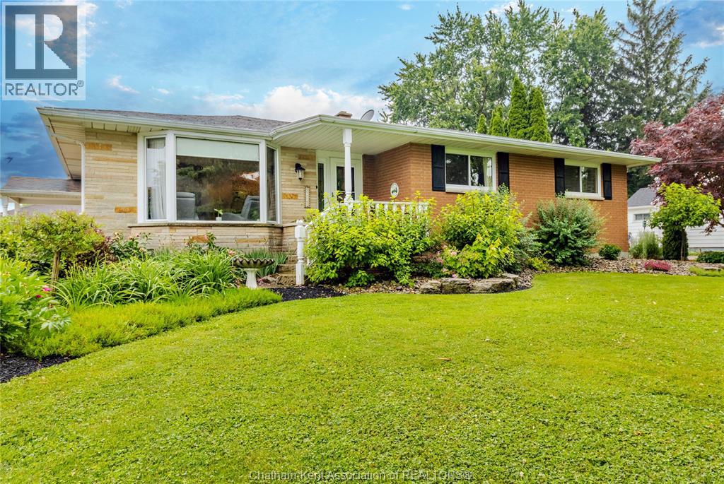424 Gregory DRIVE East, Chatham
