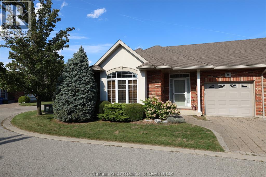 15 Oakgrove LANE, Chatham