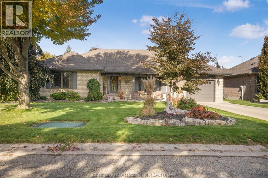 22 LONDON DRIVE, Chatham