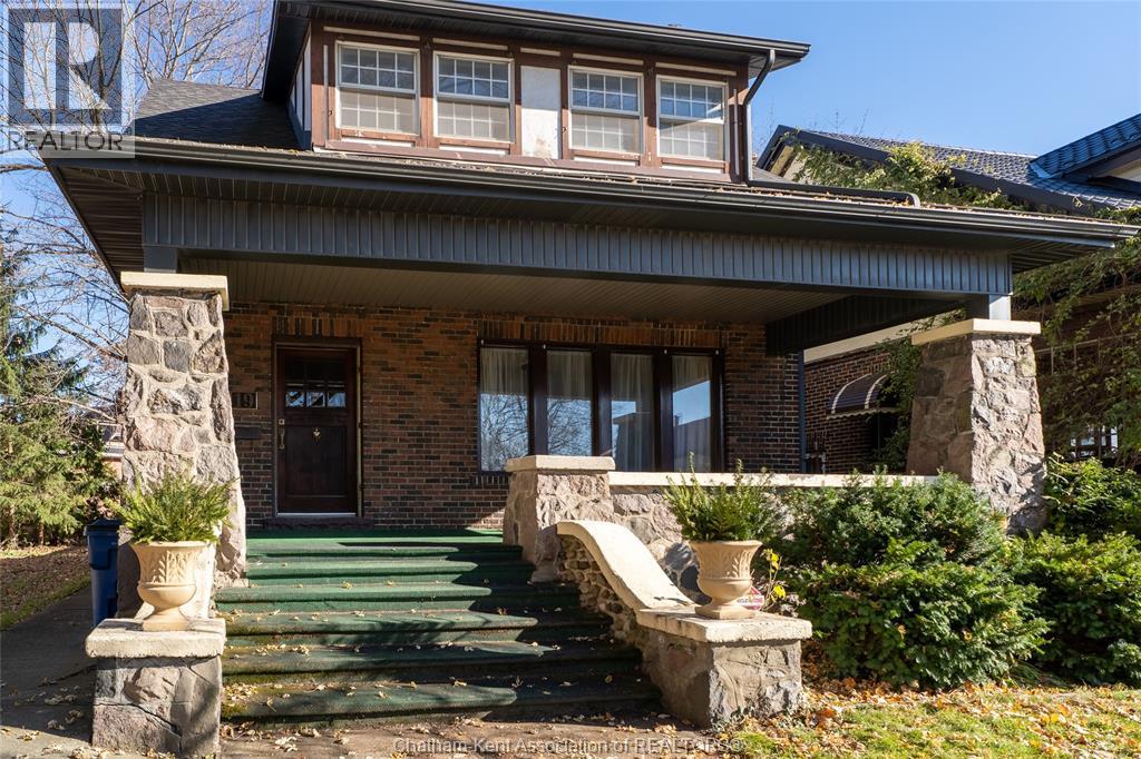 19 VICTORIA AVENUE, Chatham