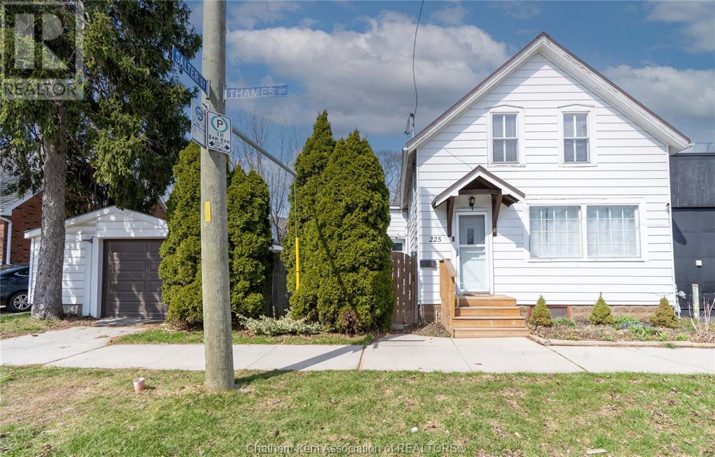 225 Thames STREET, Chatham
