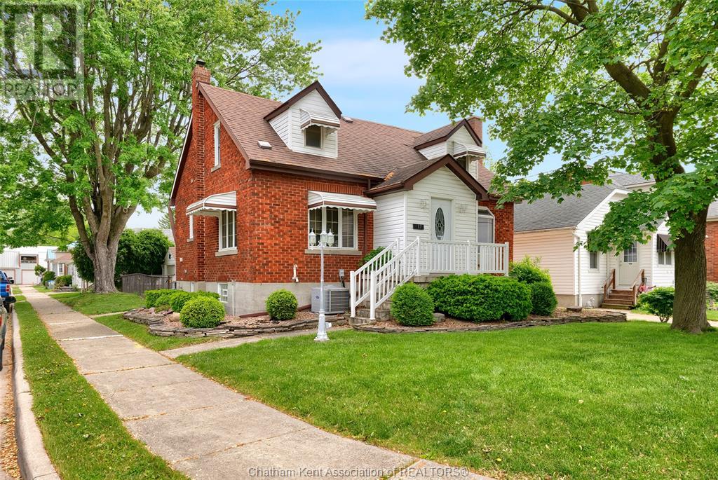 117 Robertson AVENUE, Chatham