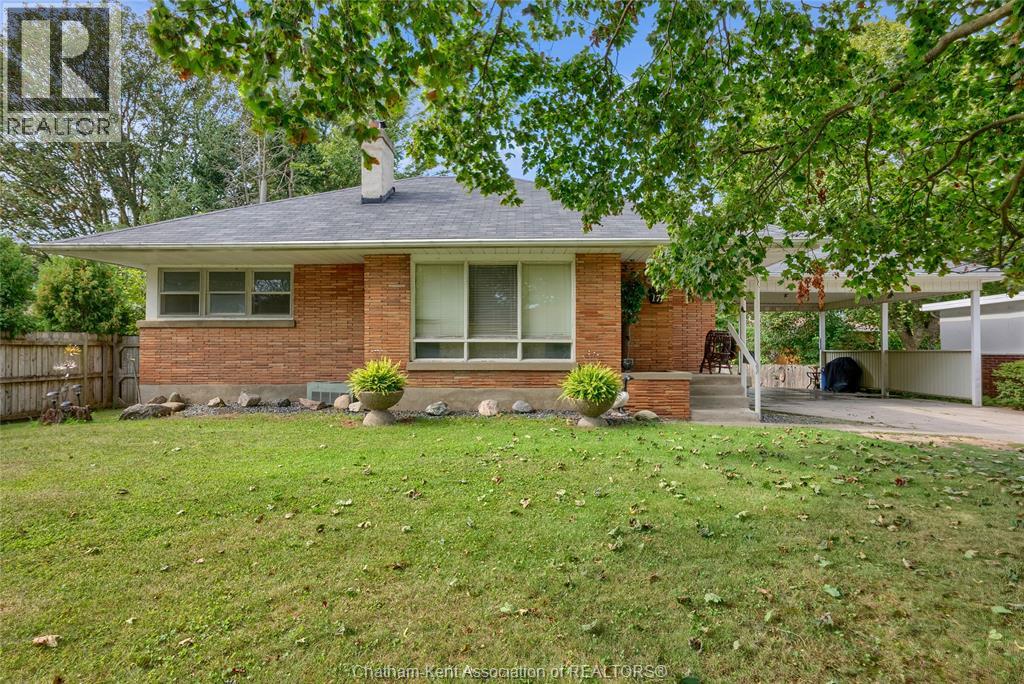 171 Tweedsmuir AVENUE East, Chatham