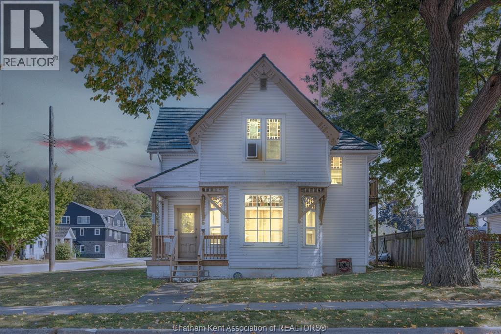 222 SELKIRK STREET, Chatham