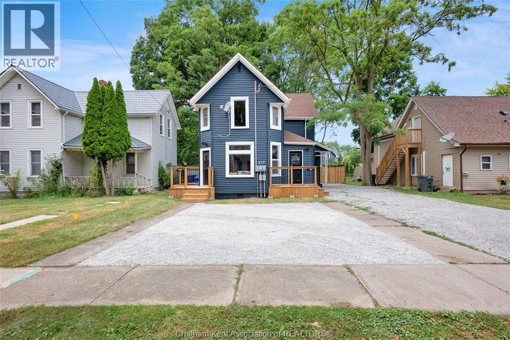 217 SELKIRK STREET, Chatham