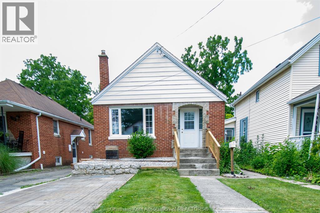 33 WILSON AVENUE, Chatham